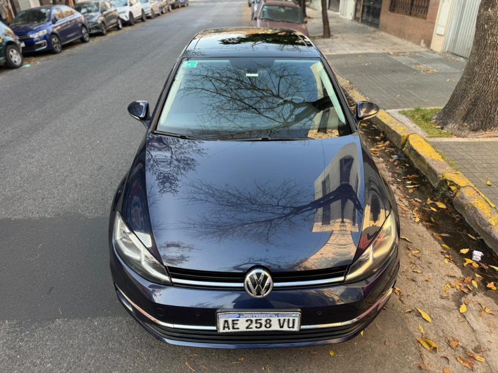 Volkswagen Golf Highline — foto 11